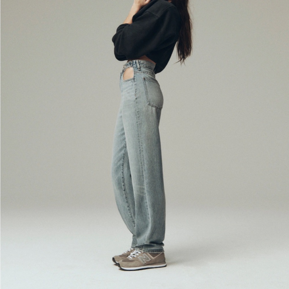 VGUC Madewell x Molly Dickson cutout baggy straight jeans. Size 28. - Picture 3 of 11